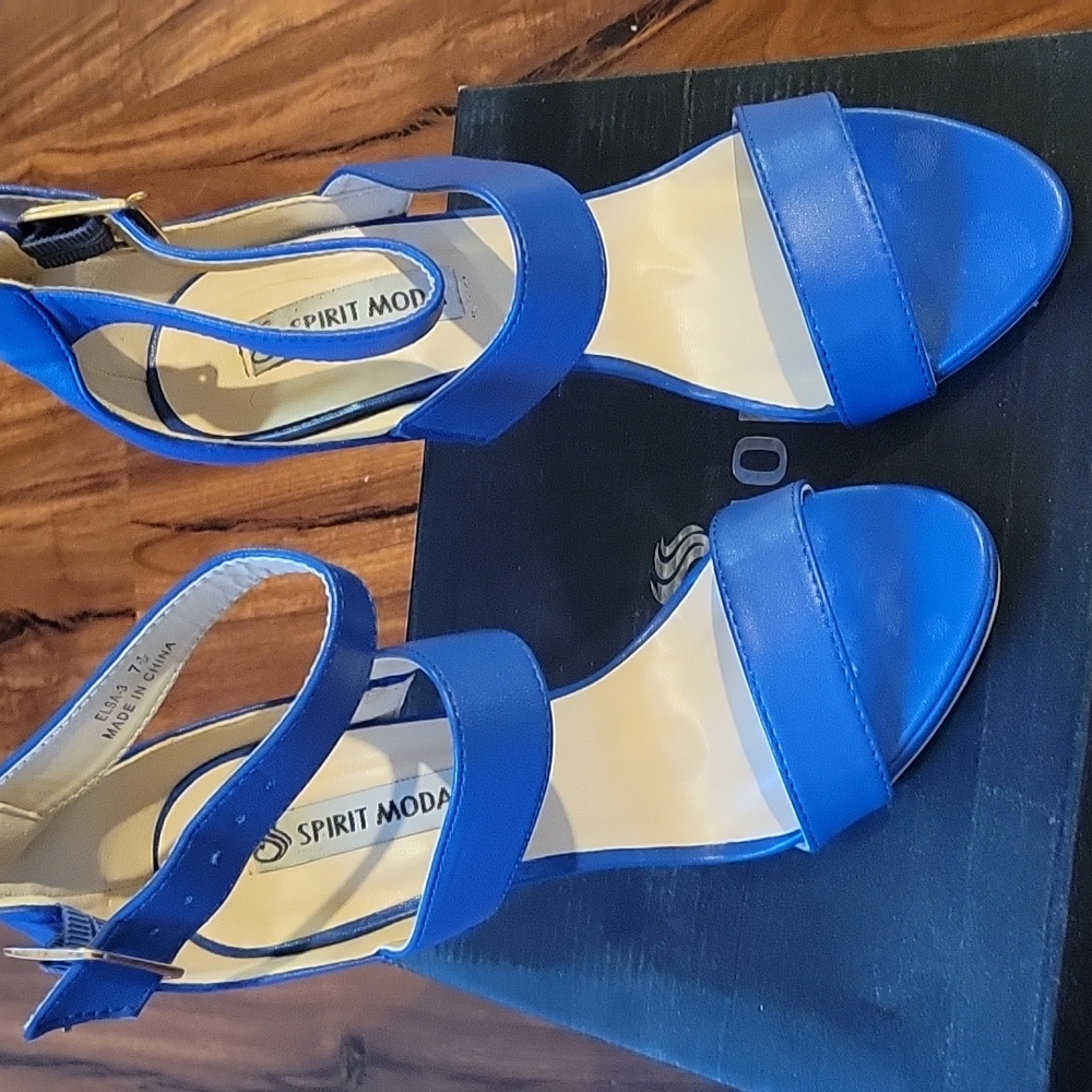 Women sandal high heel blue